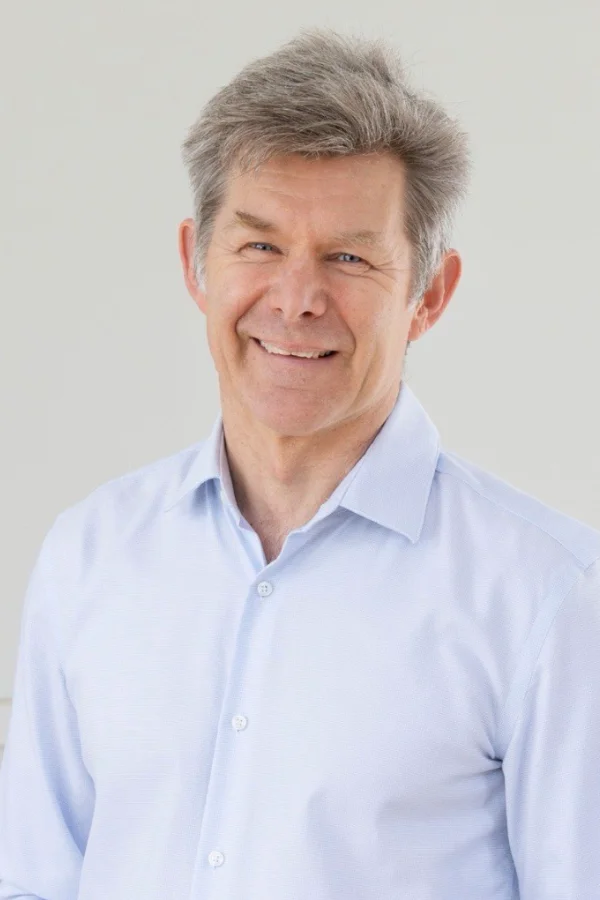 Dr Arthur House